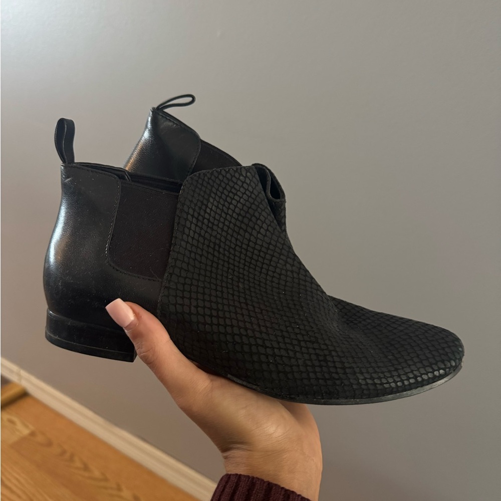 COLE HAAN BOOTIES